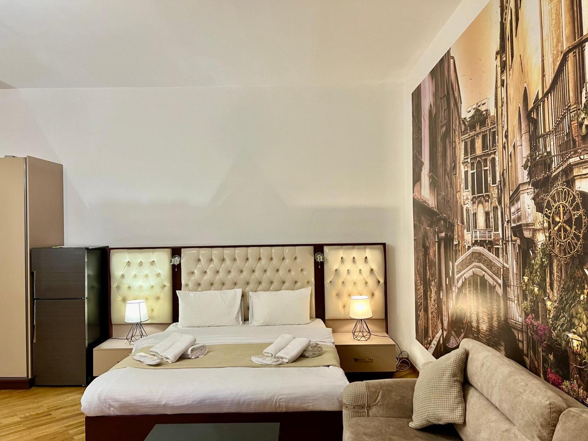 Family Hotel Ереван Экстерьер фото
